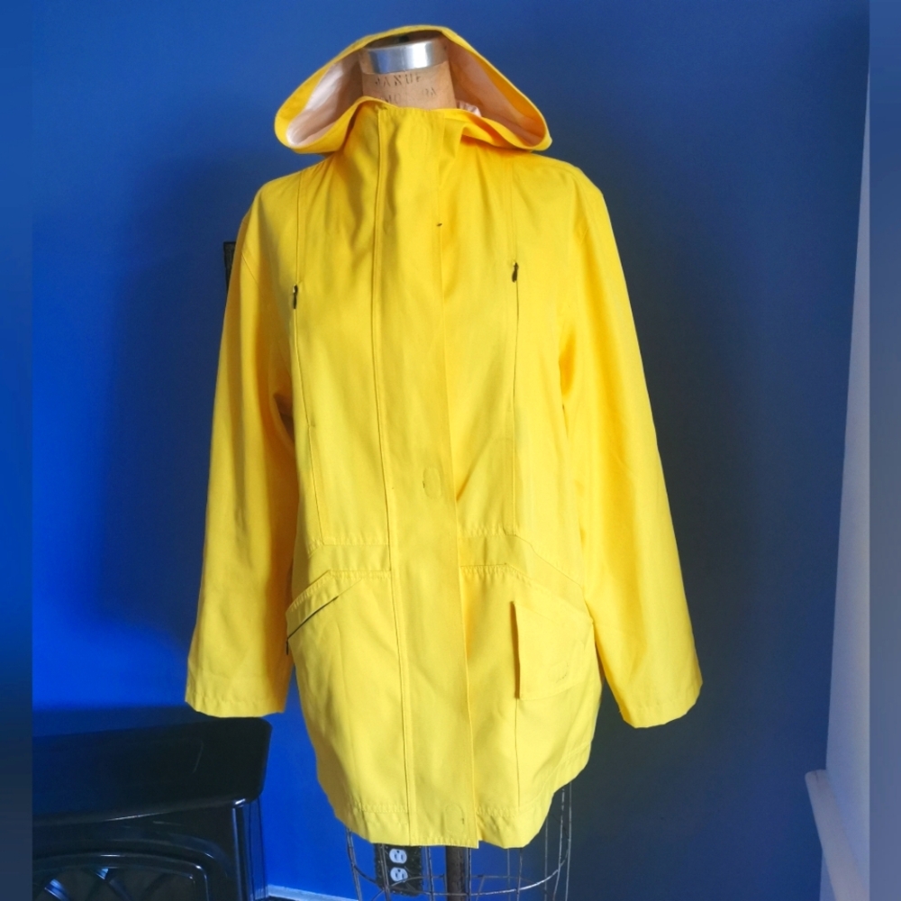 Spring/summer coat